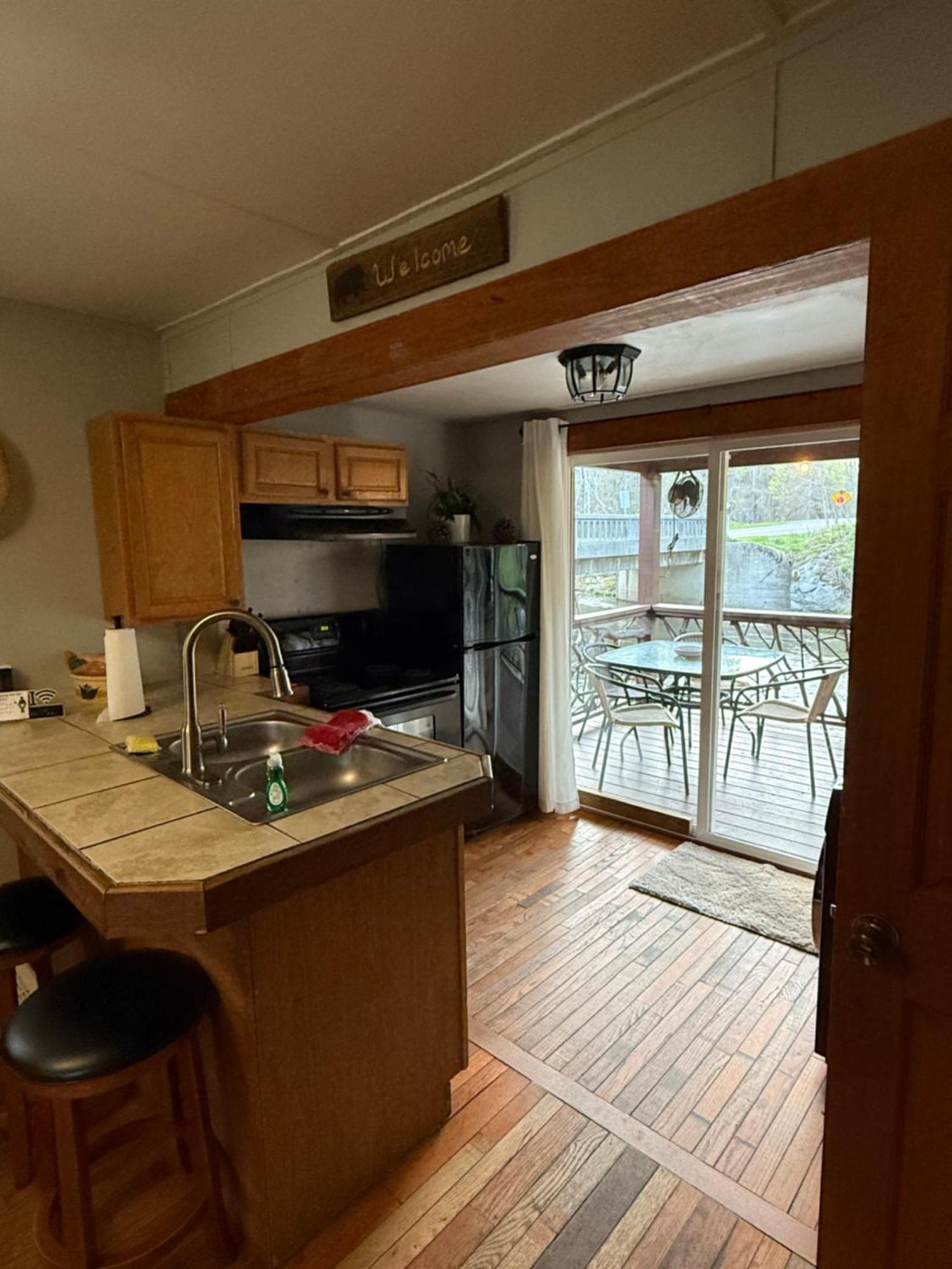 Qualla Cabins And Motel Cherokee Near Casino Whittier Extérieur photo